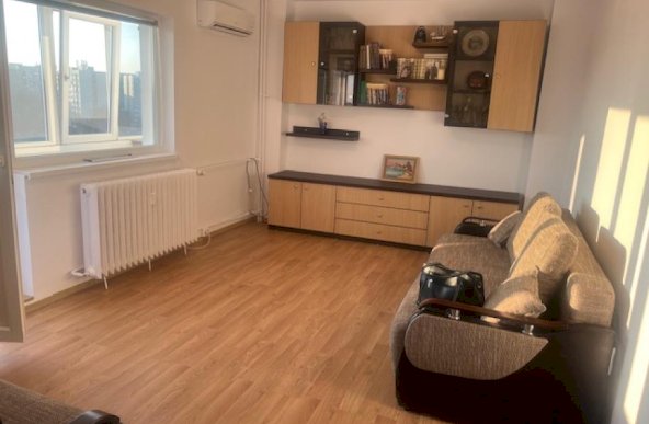 Apartament 4 camere Vergului- Spitalul Malaxa. 