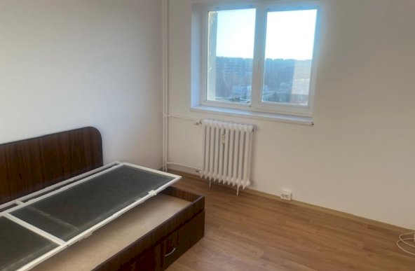 Apartament 4 camere Vergului- Spitalul Malaxa. 