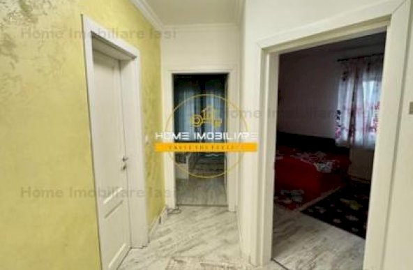 Etaj 1 Apartament cu 3 Camere, Decomandat, Pacurari