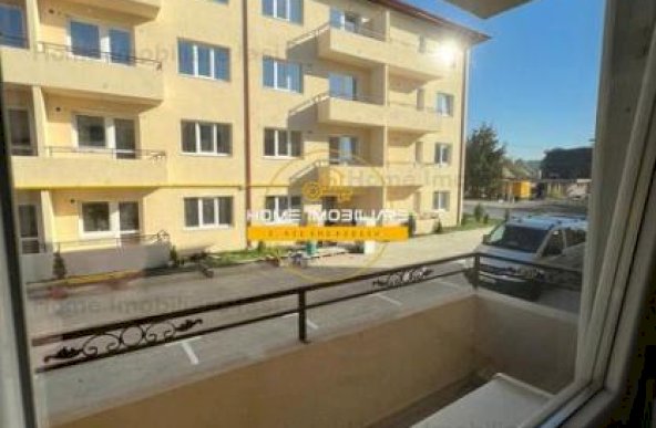 Apartament 3 Camere 70 mp. 2 Balcoane