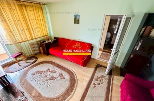 Etaj 3/ Apartament cu 2 camere/ Semidecomandat/ Zona Tatarasi