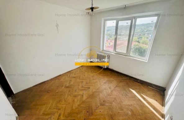 3 camere decomandat zona Alexandru cel Bun-Pta Voievozilor