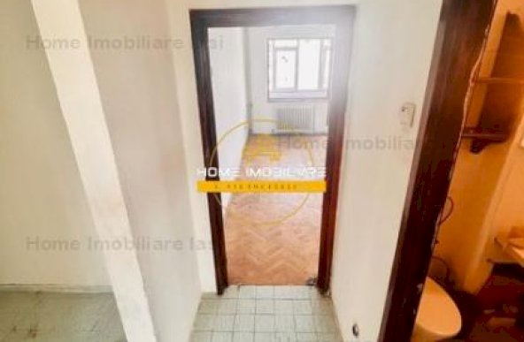 3 camere decomandat zona Alexandru cel Bun-Pta Voievozilor