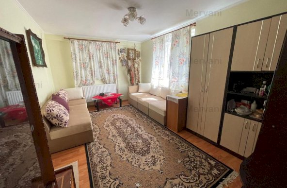 Apartament cu 2 camere de vânzare în Sinaia