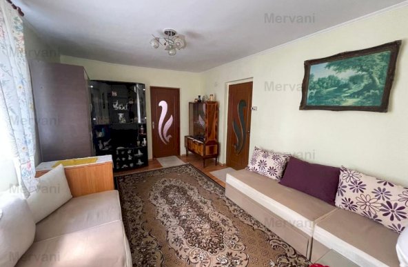 Apartament cu 2 camere de vânzare în Sinaia