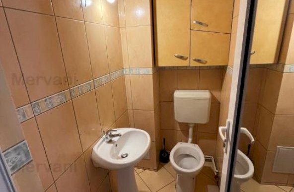 Apartament cu 3 camere de vânzare în Sinaia - Zona Hotel International