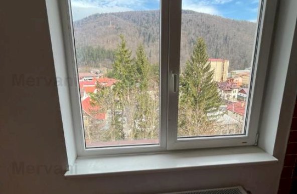 Apartament cu 3 camere de vânzare în Sinaia - Zona Hotel International