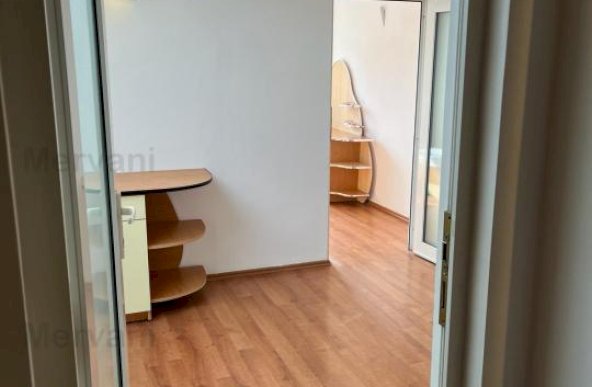 Apartament cu 3 camere de vânzare în Sinaia - Zona Hotel International