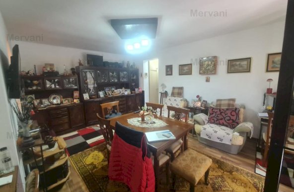 Apartament cu 2 camere de vânzare în Sinaia