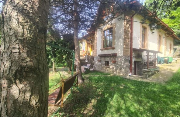 De vânzare apartament în Vila în Sinaia - Zona Centrală