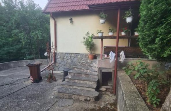 Casă de vacanță de vânzare în Cornu - Zona Cornu de Sus