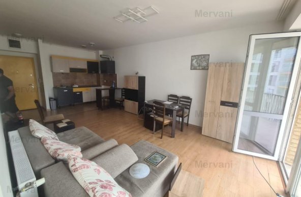 Apartament cu 3 camere de vânzare în Sinaia