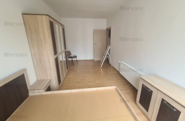 Apartament cu 3 camere de vânzare în Sinaia