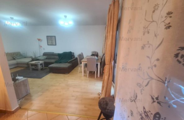 Apartament cu 2 camere de vânzare în Sinaia