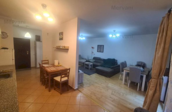 Apartament cu 2 camere de vânzare în Sinaia