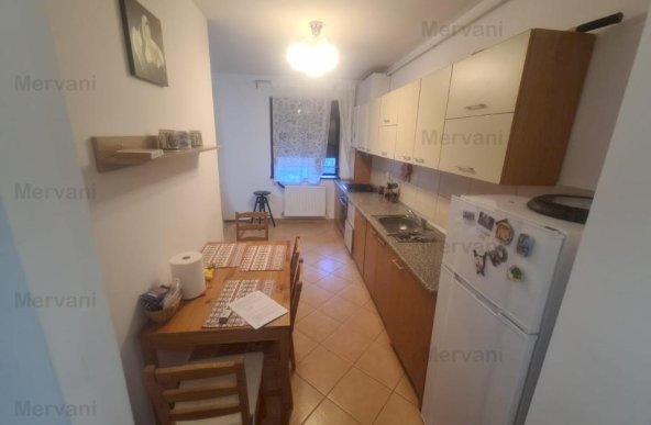 Apartament cu 2 camere de vânzare în Sinaia