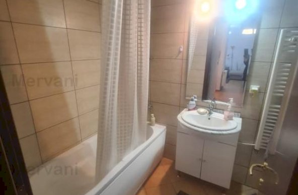 Apartament cu 2 camere de vânzare în Sinaia