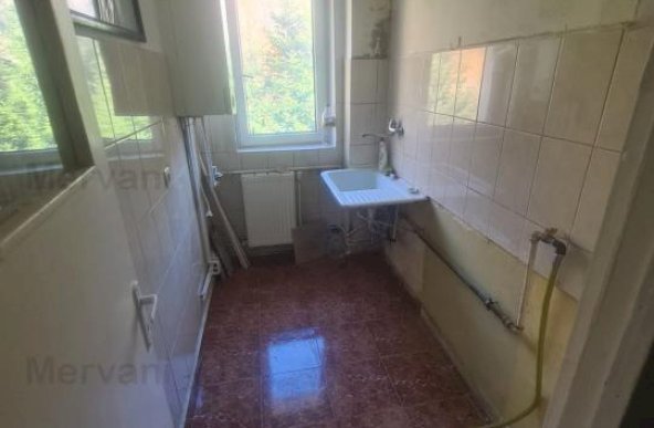 Apartament cu 2 camere de vânzare în Sinaia