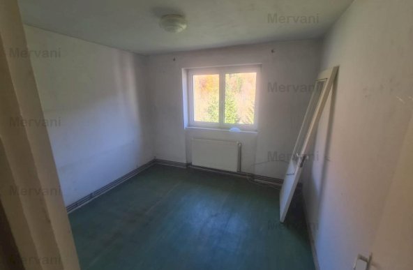 Apartament cu 2 camere de vânzare în Sinaia