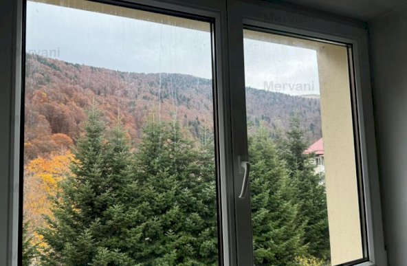 Apartament cu 2 camere de vânzare în Sinaia