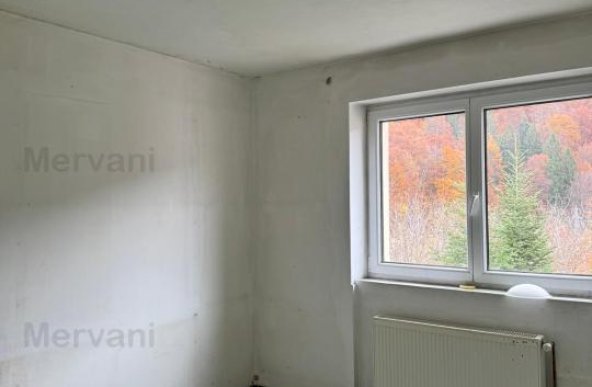 Apartament cu 2 camere de vânzare în Sinaia