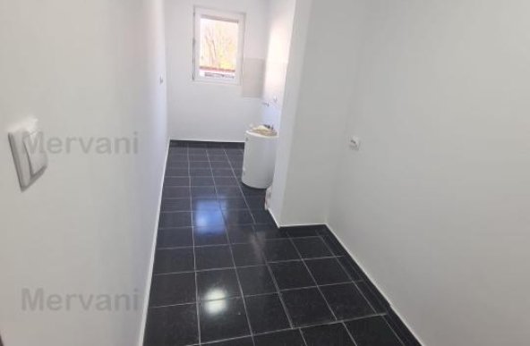 Apartament cu 3 camere de vânzare în Breaza - Zona Centrală