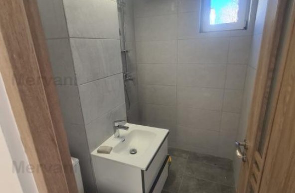 Apartament cu 3 camere de vânzare în Breaza - Zona Centrală