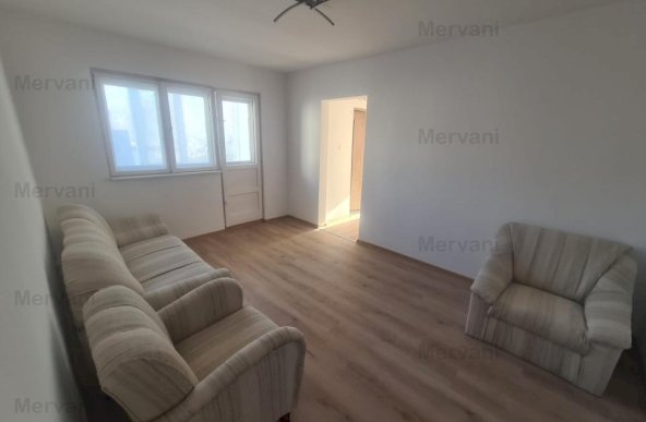 Apartament cu 3 camere de vânzare în Breaza - Zona Centrală