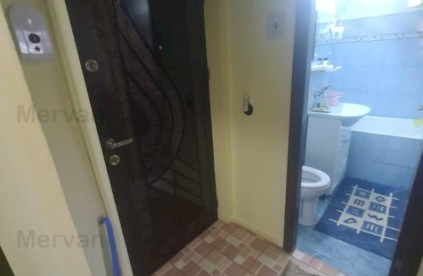 Apartament cu 2 camere de vânzare în Câmpina - Zona semicentrala