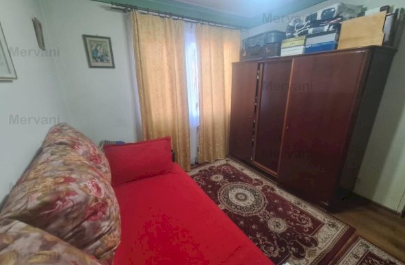 Apartament cu 2 camere de vânzare în Câmpina - Zona semicentrala