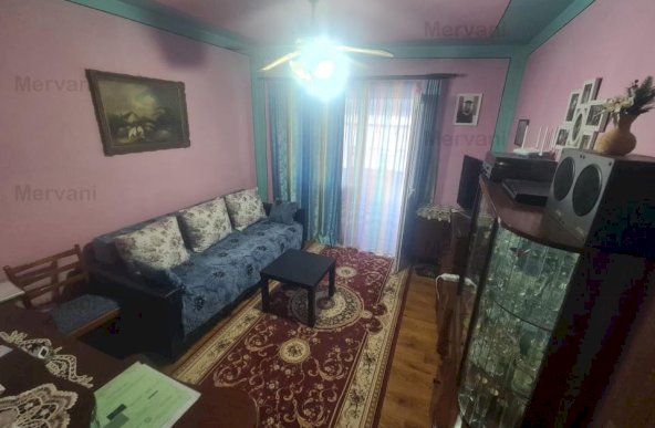 Apartament cu 2 camere de vânzare în Câmpina - Zona semicentrala