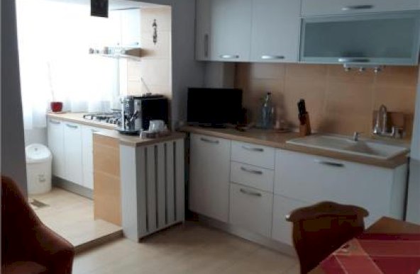 Apartament 2 cam ultracentral Ploiesti