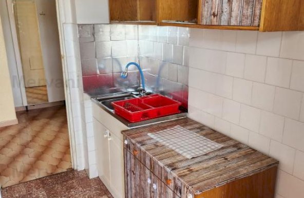 Apartamentcu 3 camere de vânzare in Câmpina - zona centrală