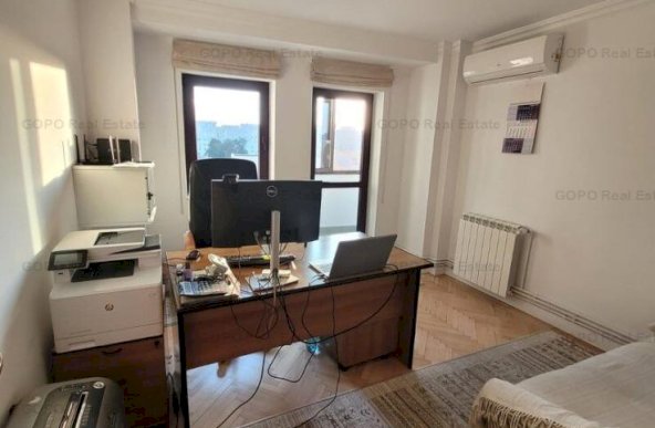 Inchiriere apartament 3 camere pentru firma - zona Decebal