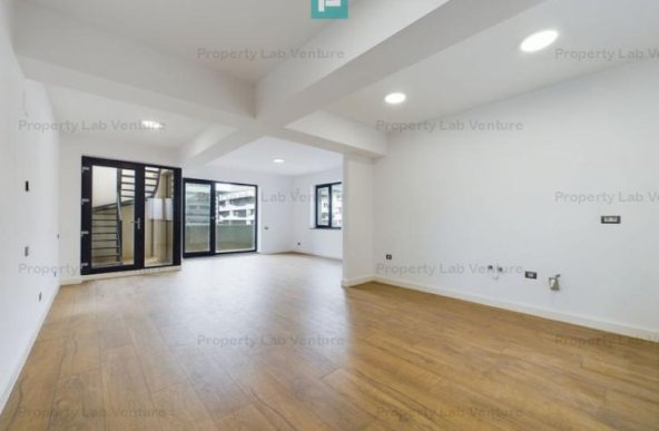 Penthouse Elegant de 4 Camere cu Terasă Panoramică, Bulevardul Pipera