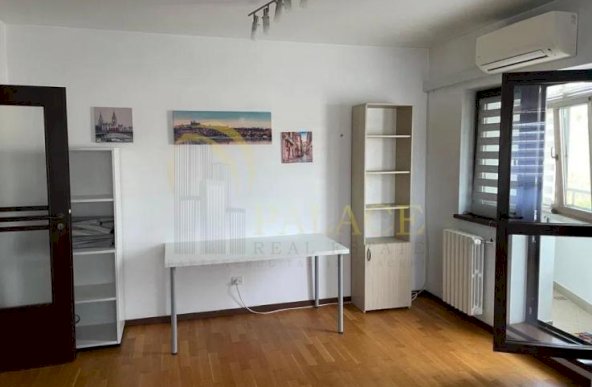 Inchiriere apartament 2 camere, Podul de Fier, Iasi