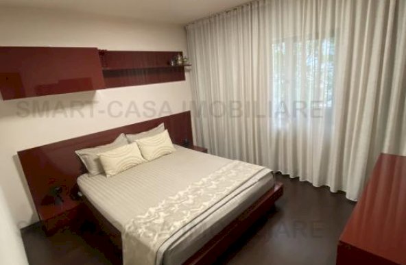 Apartament 3 camere decomandat Mircea cel Batran