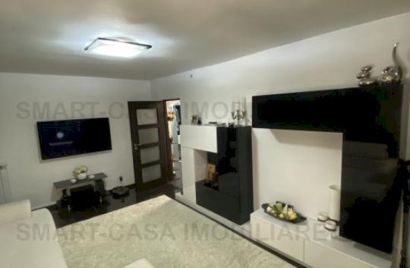 Apartament 3 camere decomandat Mircea cel Batran