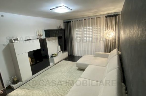 Apartament 3 camere decomandat Mircea cel Batran