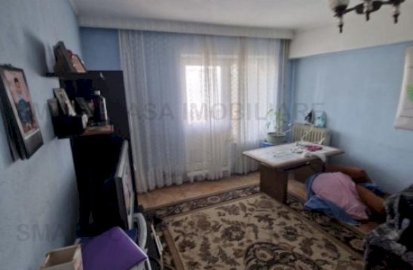 Apartament 3 camere Centru-Hala Centrala