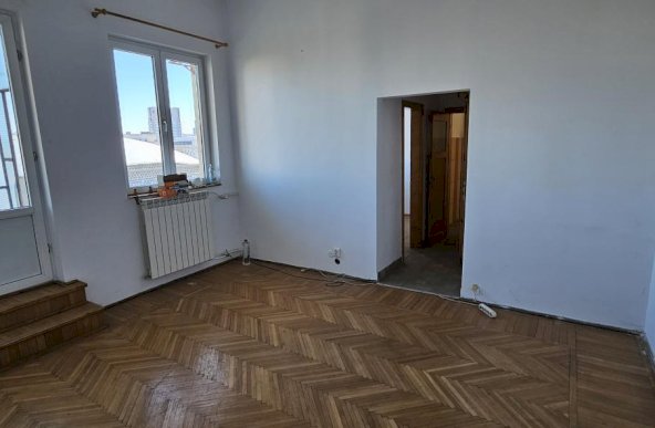 Sala Palatului de vanzare apartament 3 camere 