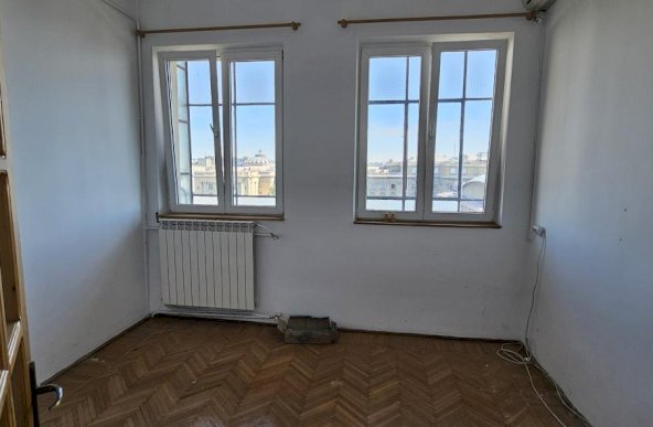 Sala Palatului de vanzare apartament 3 camere 