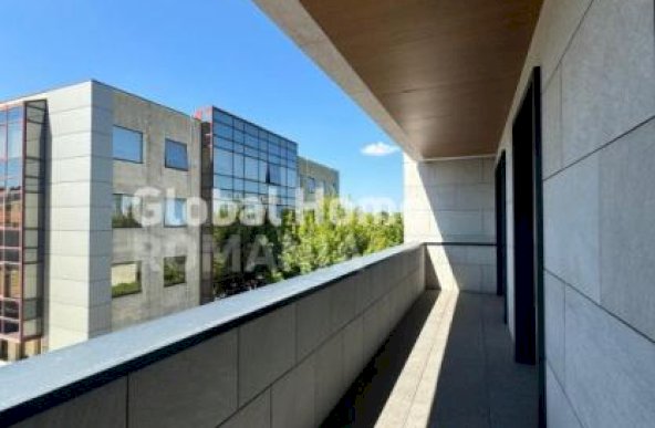 Apartament 3 camere | Terasa 80mp | Lacul Floreasca | Finisaje Premium | View