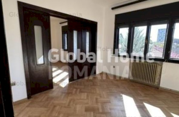 Apartament 4 Camere in Vila | Renovat recent | Popa Soare