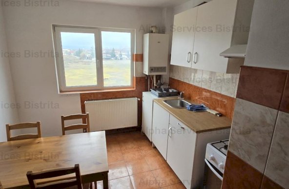 Apartament 3 camere de vânzare pe strada Fântânele