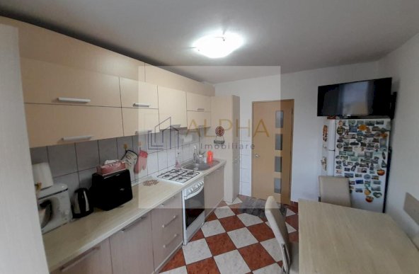 Apartament spațios cu 4 camere, mobilat, 92 mp 