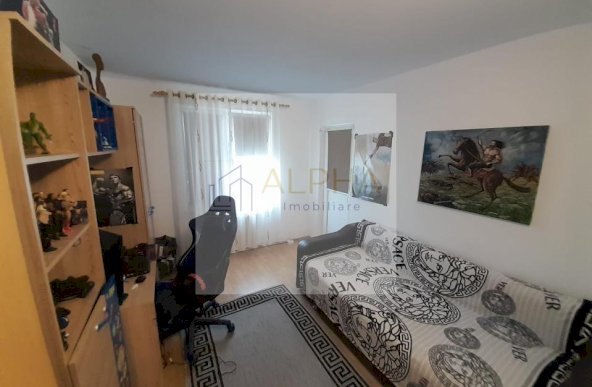 Apartament spațios cu 4 camere, mobilat, 92 mp 