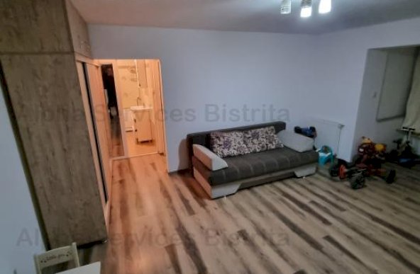 Apartament 2 caemere / Int. Muncelului