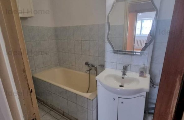 Apartament 3 camere Decomandat. Etaj 4 din 8. Zimbru