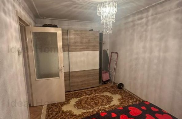 Apartament 2 camere Cantemir etaj intermediar